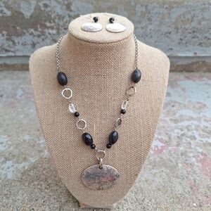 Lia Sophia Elegant Black and Silver Necklace Set With Matching Earrings
